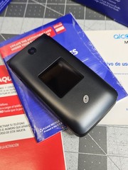 TracFone Alcatel My Flip MyFlip Prepaid Basic 4G Cell Phone Paperwork Box A405DL