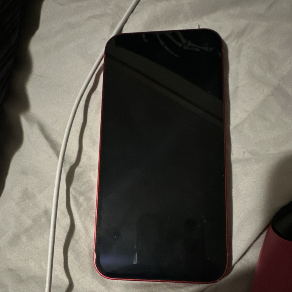 Apple iPhone 13 Red 12MP Dual Camera 6.1&Prime; 4GB RAM Hexa Core Dual SIM Smartphone