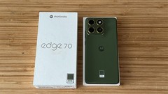 Motorola edge 70 5G (XT2601-2) 512GB 6.67&Prime; Android GSM Unlocked – Bronze Green