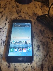LG Rebel 16gb LGL157BL Black (TracFone) Smartphone NOT WORKING