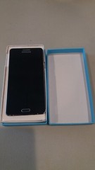 Samsung Galaxy A5 SM-A5000 4G LTE Android 4.5&Prime; 8MP 16GB Dual Sim Smartphone