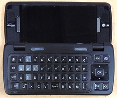 LG enV Touch VX11000 – Gray and Silver ( Verizon ) Cellular Phone