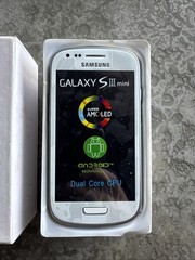 Samsung Galaxy S III mini GT-I8200 – 8GB – Marble White Smartphone BRAND NEW