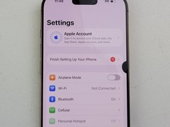 Apple iPhone 16 Pro (A3083) 128GB – Desert Titanium (Unlocked) – *DISPLAY SPOT*