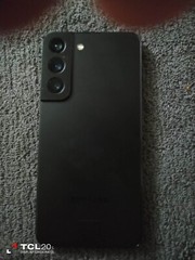 Samsung Galaxy S22 SM-S901U – 128GB – Phantom Black (Unlocked)