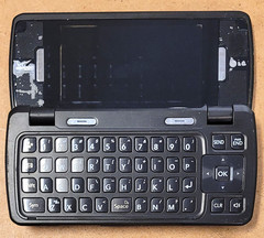 LG enV Touch VX11000 – Black and Silver ( Verizon ) Cellular Phone