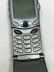 Samsung SCH-T300 – Gray and Black ( Verizon ) Box and Accessories WORKS