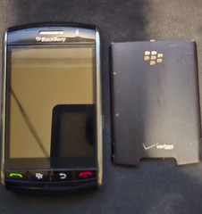 BlackBerry Storm 1 – 9530 (Verizon) Vintage Smartphone – Powers On / No Battery
