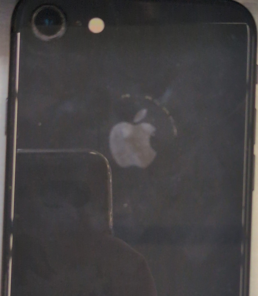 Apple iPhone 7 Black 12MP Camera 4.7in Screen Bluetooth Wi-Fi NFC Quad Core