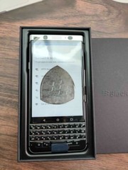Never used BlackBerry KEYone – 32 GB 64GB – Black Silver (Unlocked) 4G phone
