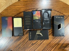 SAMSUNG Galaxy flip 6 (Paris2024 OLYMPIC edition) – Minor use. REDUCED PRICE!