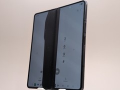 Samsung Galaxy Z Fold5 SM-F946U 256GB Phantom Black T-Mobile Unlocked W083903