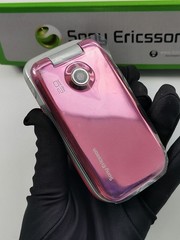 Sony Ericsson Z750i – 32MB- 3G – pretty Flip Cellphone (Unlocked) For Collector