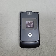 Motorola RAZR V3 Black AT&T Flip Phone Camera Works w/ Battery READ