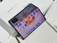 Honor V Purse 5G Snapdragon 512GB 16GB RAM Google Play Foldable Phone