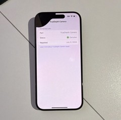 Apple iPhone 15 Pro 256GB Deep Blue Unlocked Works but Cracked and Black Spot