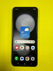 Samsung Galaxy Z Flip5 – 256GB – Graphite (Unlocked) – LCD Black Spot