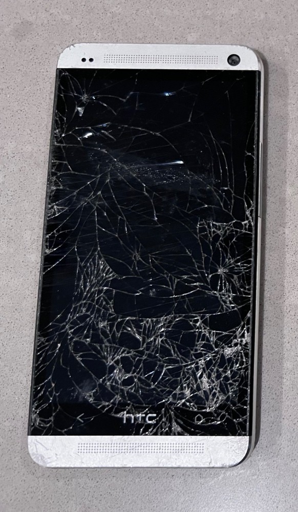 Defective HTC One M7 32GB, Silver, Gun Metal, Android, Verizon, Unlocked, 4GLTE