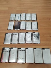 Lot of 21 Apple iPod Touch 2nd, 3rd, 4th 64GB(1) 32GB(3)16GB(3)/8GB(14)for parts