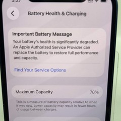 Broken Unlocked Apple iPhone 12 64GB 26.5.2 NGF73LL/A BAD BATT