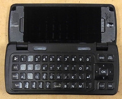 LG enV Touch VX11000 – Gray and Silver ( Verizon ) Cellular Keyboard Phone