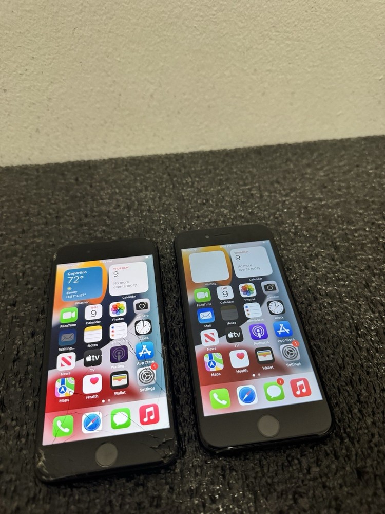 Apple iPhone 7 – 32GB – (Unlocked) – DAMAGED – LOT OF 2