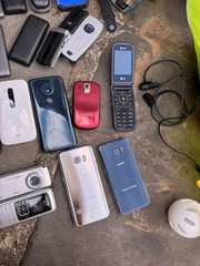Large Lot – 24 Phones & Misc Electronics – Apple Watch, Flip Phones, Smartwatche