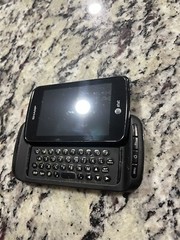 NEW Sharp FX Plus – ADS1 – Black GSM Qwerty Slider Android Smartphone UNTESTED