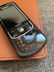 Nokia 8600 Luna unlocked 2G GSM BSliding phone