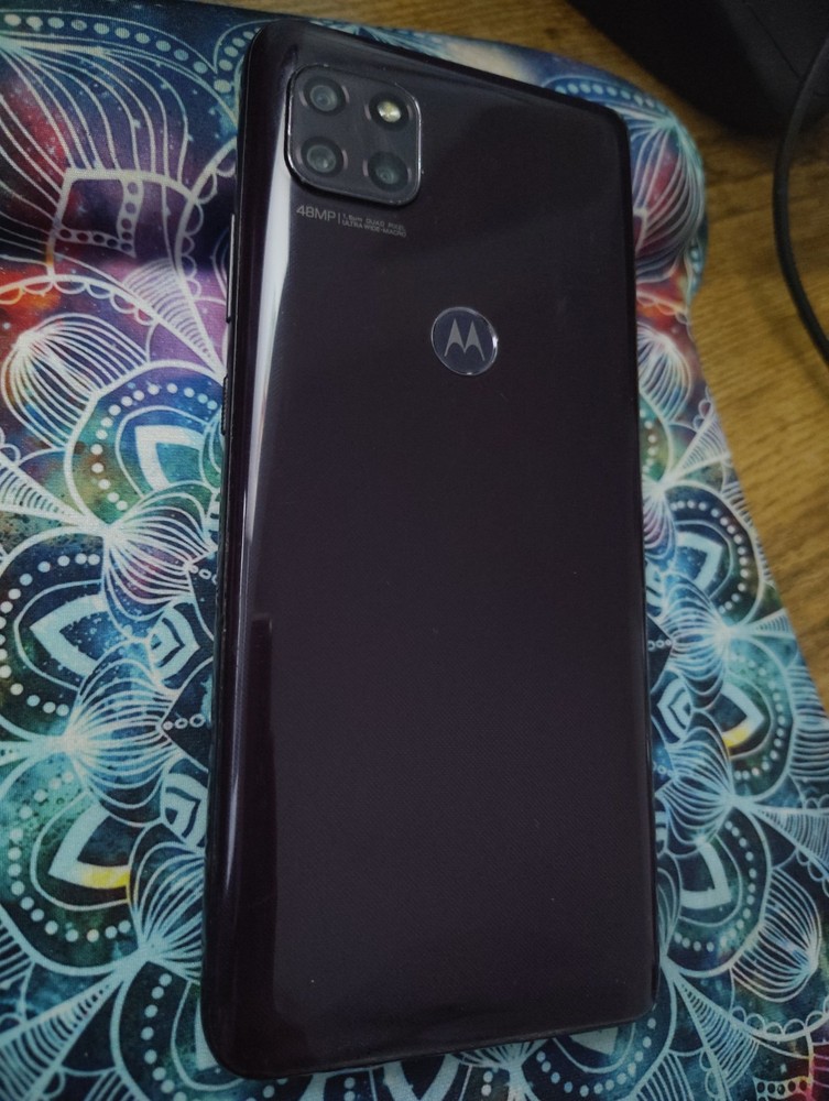 motorola one 5g ace FOR PARTS ONLY.