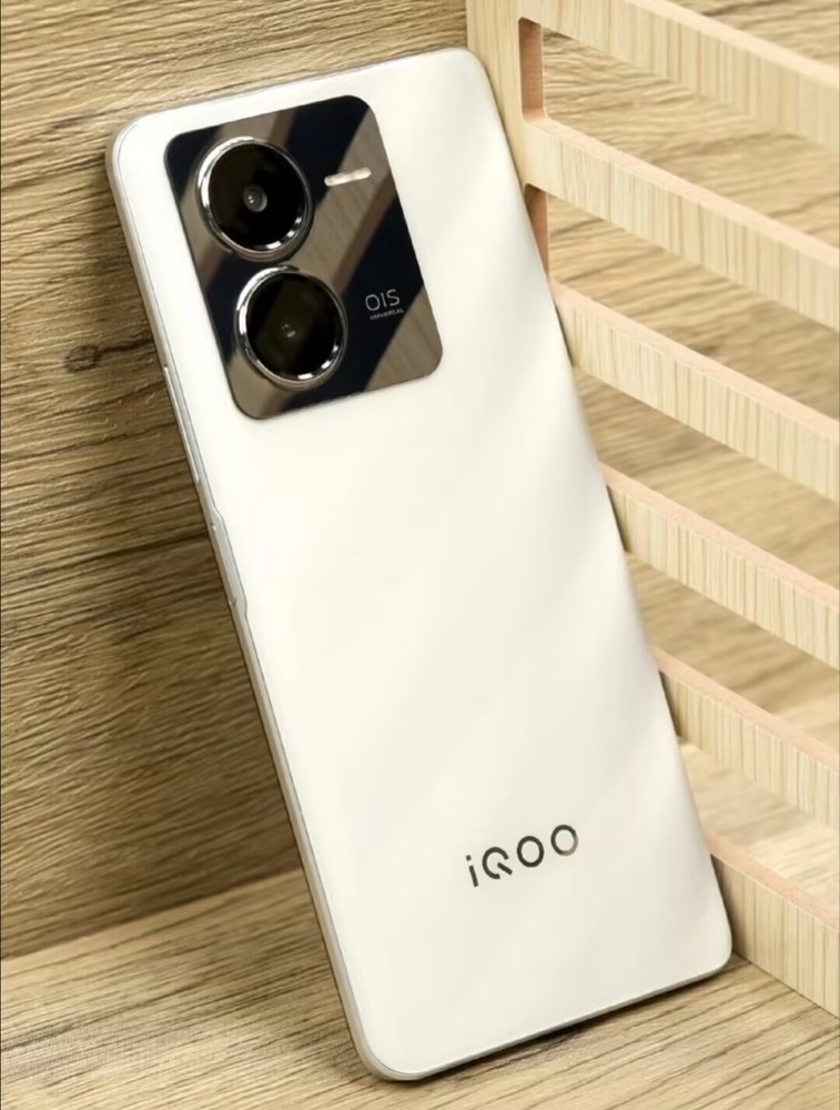 6.64&Prime; Original vivo iQOO Z8 5G 64MP Mediatek Dimensity 8200 Android Smartphone