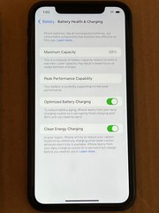 Apple iPhone XR – 64GB – Black (Unlocked) A1984 (CDMA + GSM) Read No face id