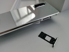 Sony Xperia 5 – 64 GB – (Unlocked) Android microSDXC 6.1&Prime; Japanese version