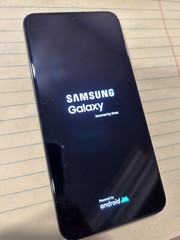 Samsung Galaxy S22 SM-S901U – 128GB – Phantom Black (Unlocked) $599, make offer