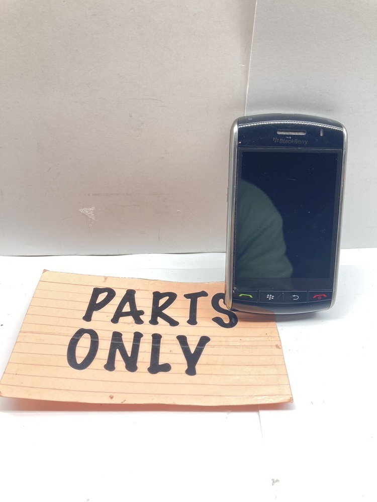 BlackBerry Storm 9530 Verizon Black 3.25&Prime; LCD Display 3.2MP Autofocus Smartphone