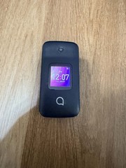 Alcatel MyFlip Flip Cell Phone 2.56GB Storage Capacity, Black