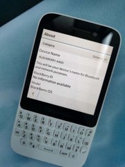 BlackBerry Q5 Unlocked 4G/LTE 8GB 3.1&Prime; 5MP SIM FREE Keyboard Smartphone