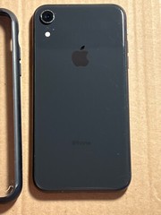 Apple iPhone XR – 64GB – Black (Unlocked) A1984 (CDMA + GSM) Read No face id