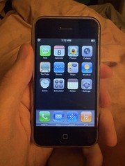 iPhone 1 running iOS 1.0