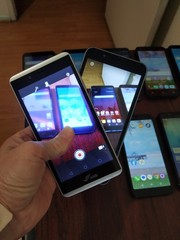 Lot of 10 Mixed Brand LG/WIKO/alcatel and other 16GB Smartphone