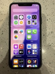 Apple iPhone 11 Pro Max 64GB A2161 Silver Unlocked Very Good Condition + 5 Cases