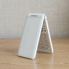 Samsung Galaxy Folder 2 SM-G160N – White (Unlocked) Android Flip Phone