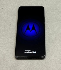 Motorola Moto Edge 256GB XT2205-1 UNLOCKED Gray 2022 *Light Burn