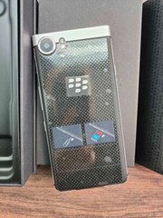 Never used BlackBerry KEYone – 32 GB 64GB – Black Silver (Unlocked) 4G phone