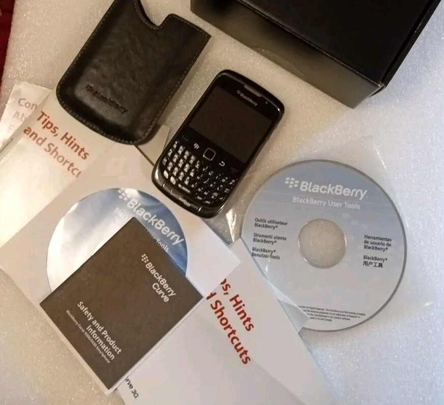 BlackBerry Curve 9330 – 512 MB – Clear (Verizon) Don&rsquo;t Know If Works! No Cord