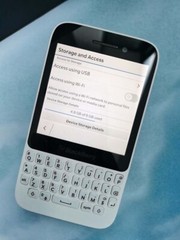 BlackBerry Q5 Unlocked 4G/LTE 8GB 3.1&Prime; 5MP SIM FREE Keyboard Smartphone