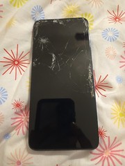 Motorola XT2415-5 (8GB / 128GB) — FOR PARTS