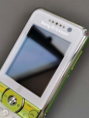 Sony Ericsson Unlocked K660 K660i 2G /3G HSDPA 2100 CellPhone Good condition