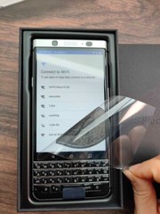 Never used BlackBerry KEYone – 32 GB 64GB – Black Silver (Unlocked) 4G phone