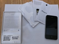 Apple iPhone 4 Black 32GB A1332 MC319LL/A for AT&T In-Box – Excellent Condition